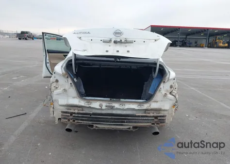 2015 Nissan Altima 2.5 S z USA, uszkodzony, nr VIN 1N4AL3AP7FC435264